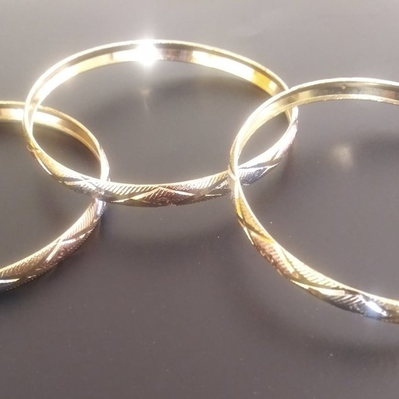 African Gold Bangle Bracelet - Picture 1 of 5